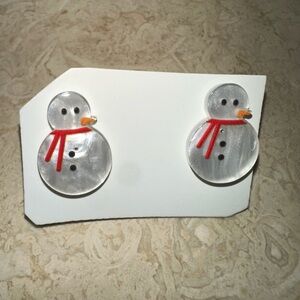 Snowman Earrings with Red Scarf & Carrot Nose – Cute Holiday Jewelry ☃️❤️